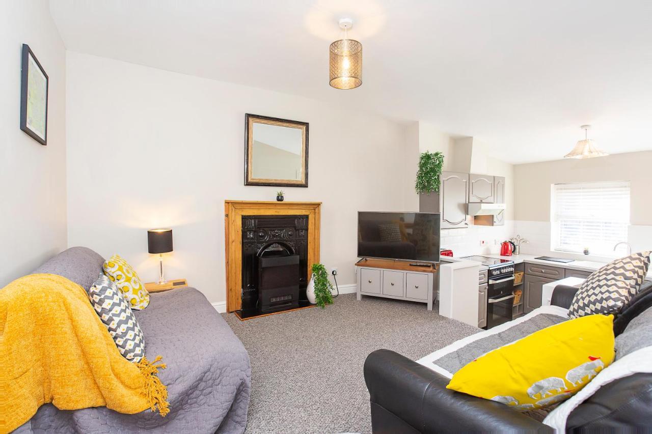 Courtyard Apartment York Bagian luar foto