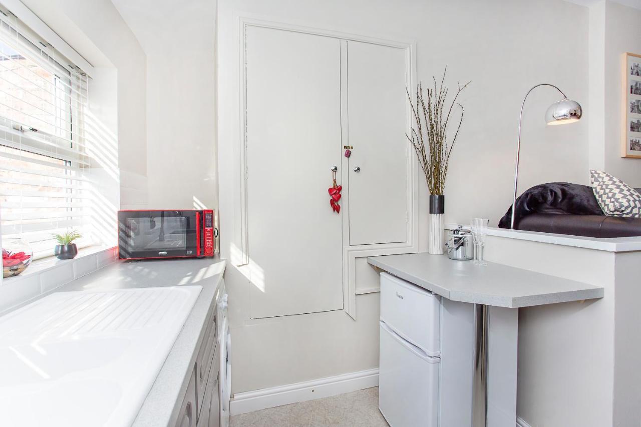 Courtyard Apartment York Bagian luar foto