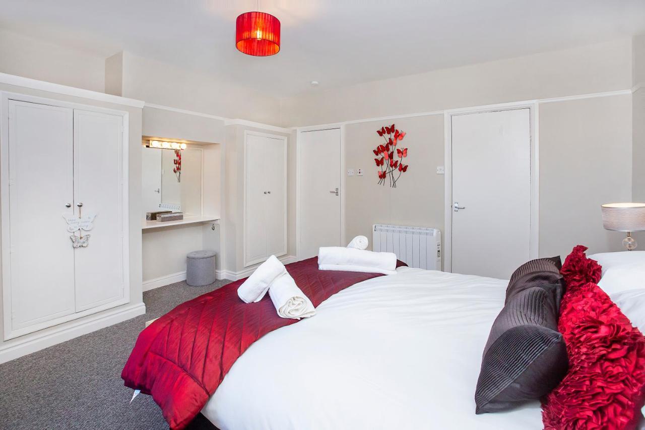 Courtyard Apartment York Bagian luar foto